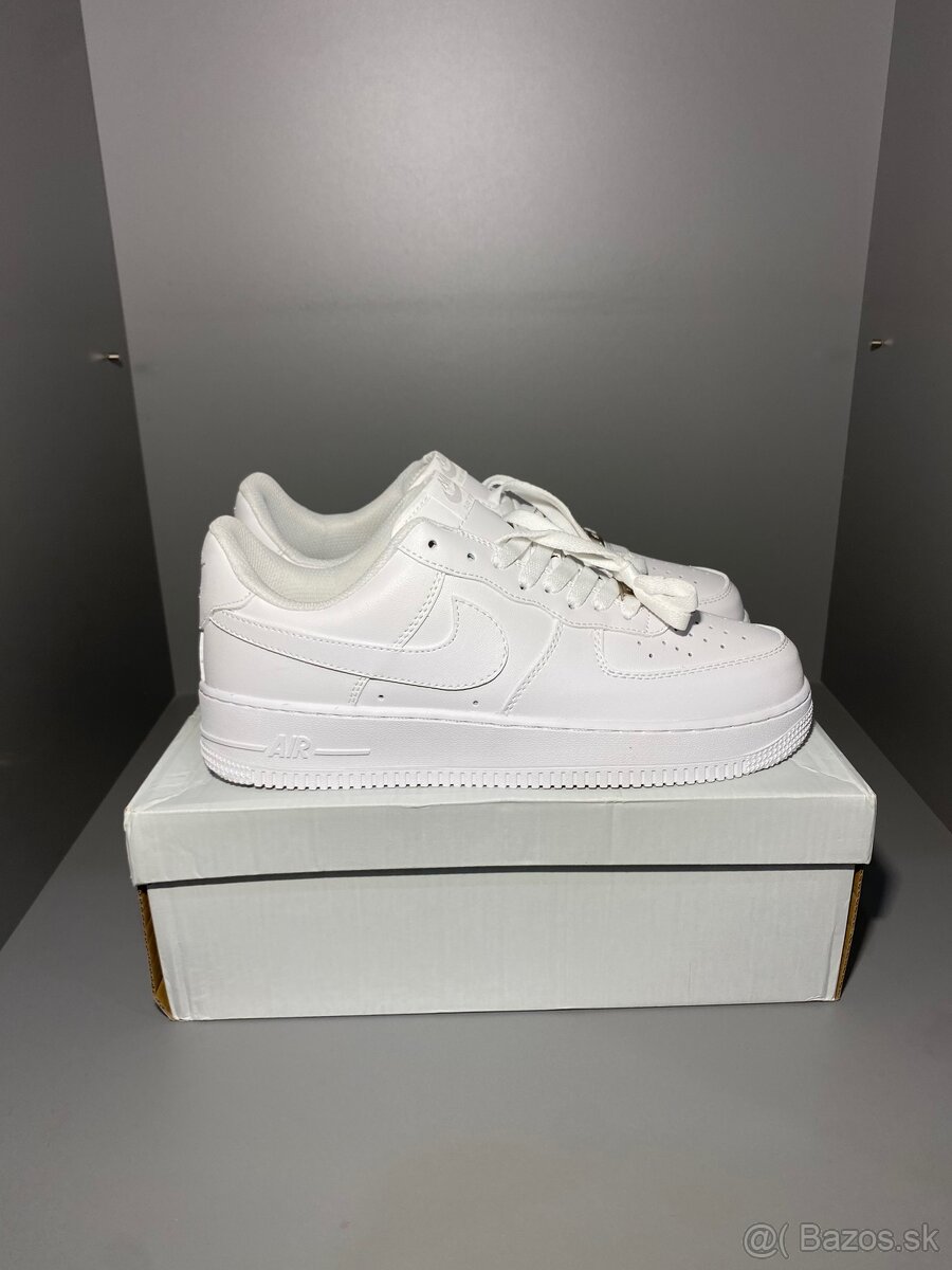 Nike Air Force 1 Biele - 7