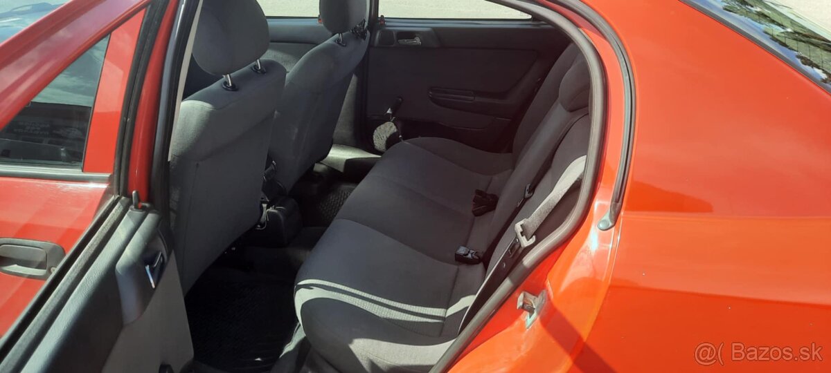 Opel astra 1.4 g hatchback 12/2008 - 7