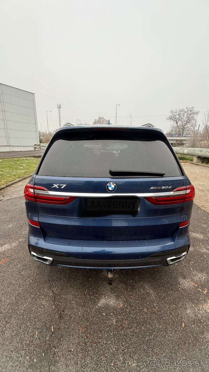 Predám BMW X7 xDrive 30d 7 miestne - 7