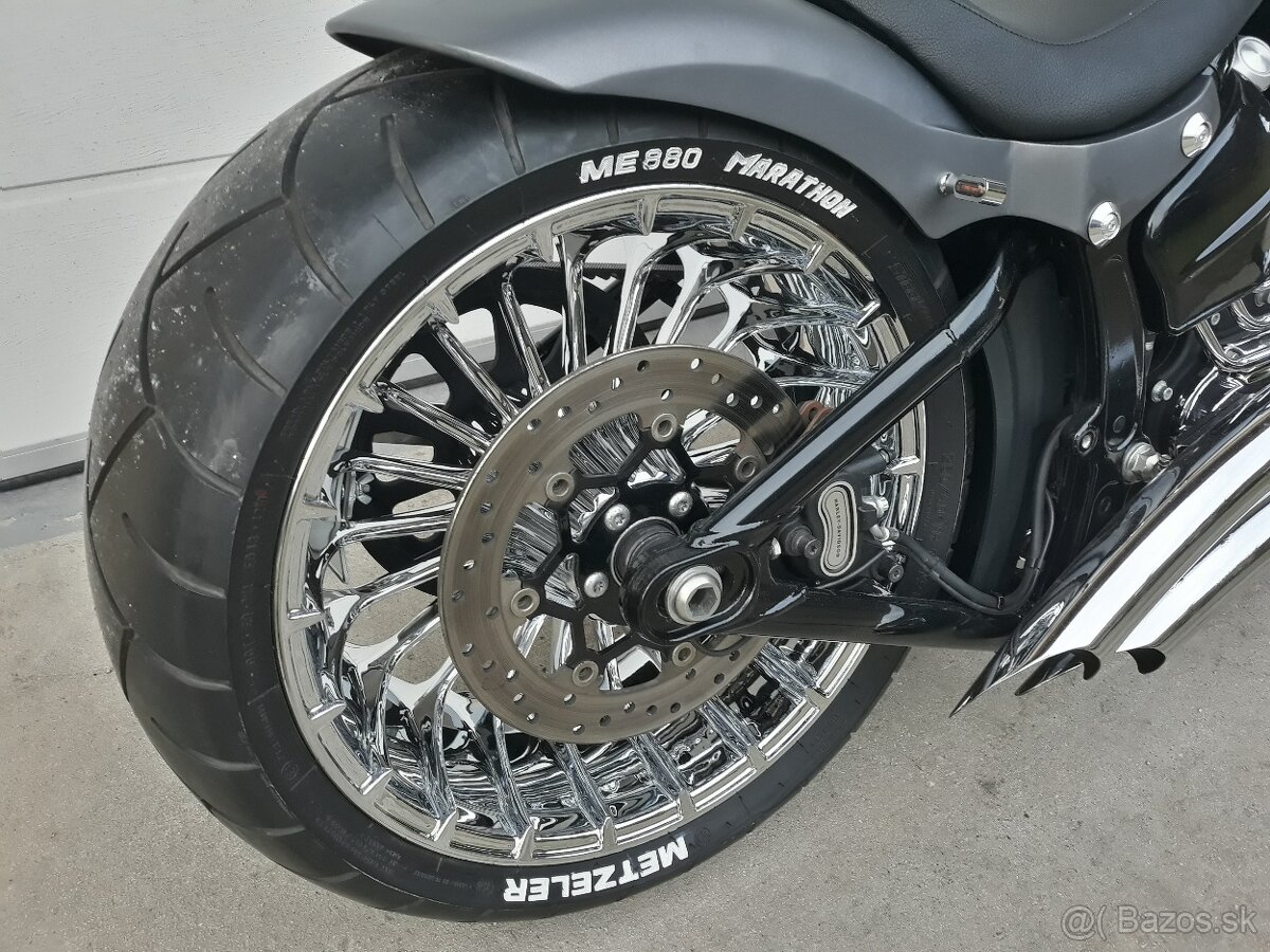 Harley Davidson Breakout - 7