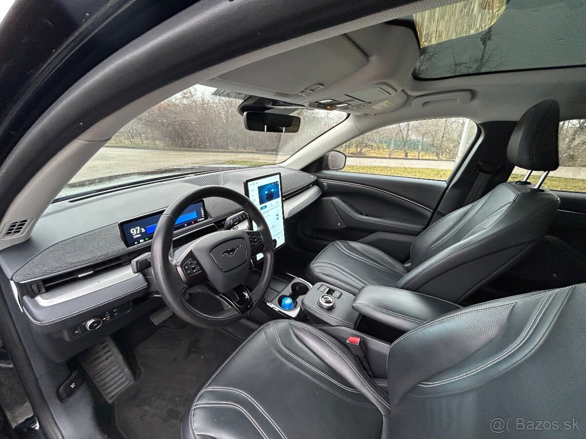MUSTANG MACH-E 2021 197 kw/ 269k Panorama - 7