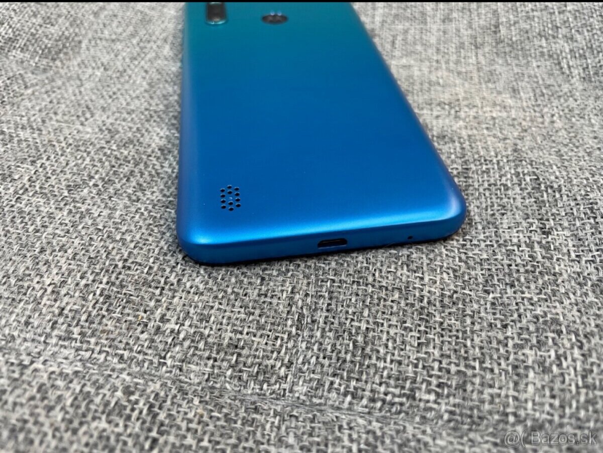 Motorola Moto G8 Power Lite (plne funkčný) - 7