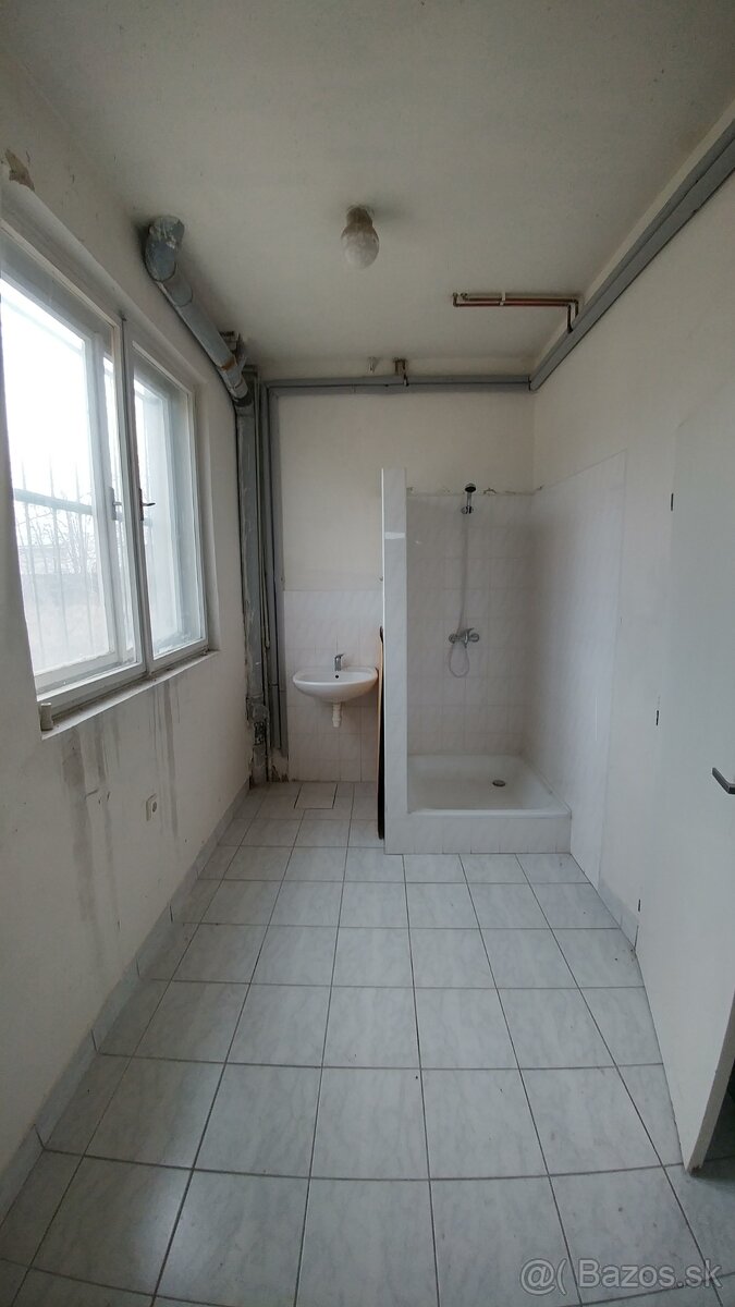 PNORF – priemyselno - výrobný areál, pozemok 7853 m2, Kúty - 7