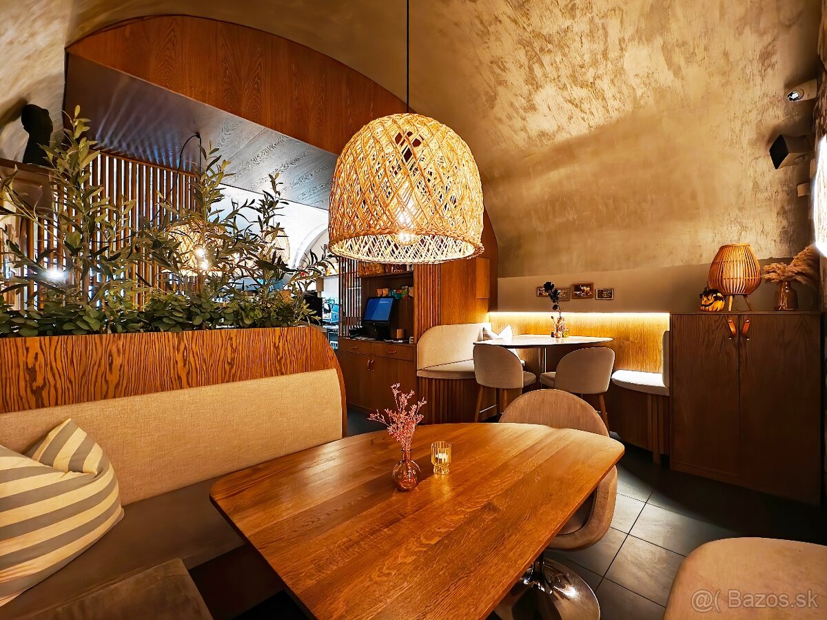 Luxusná zabehnutá kaviareň ul. Hlavná, Košice - Staré Mesto - 7