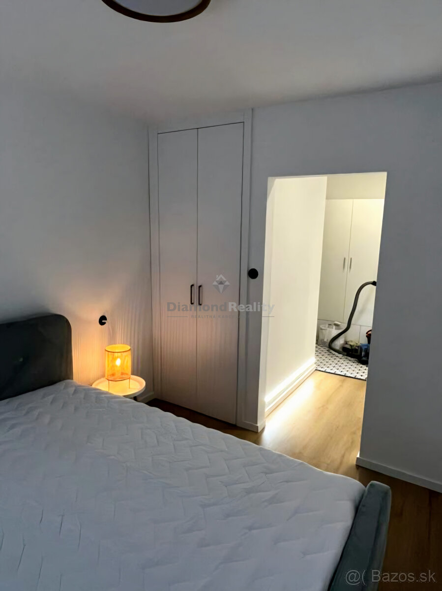 NA PREDAJ KOMPLETNE ZREKONŠTRUOVANÝ BYT | ZIMNÁ ULICA | 40m² - 7