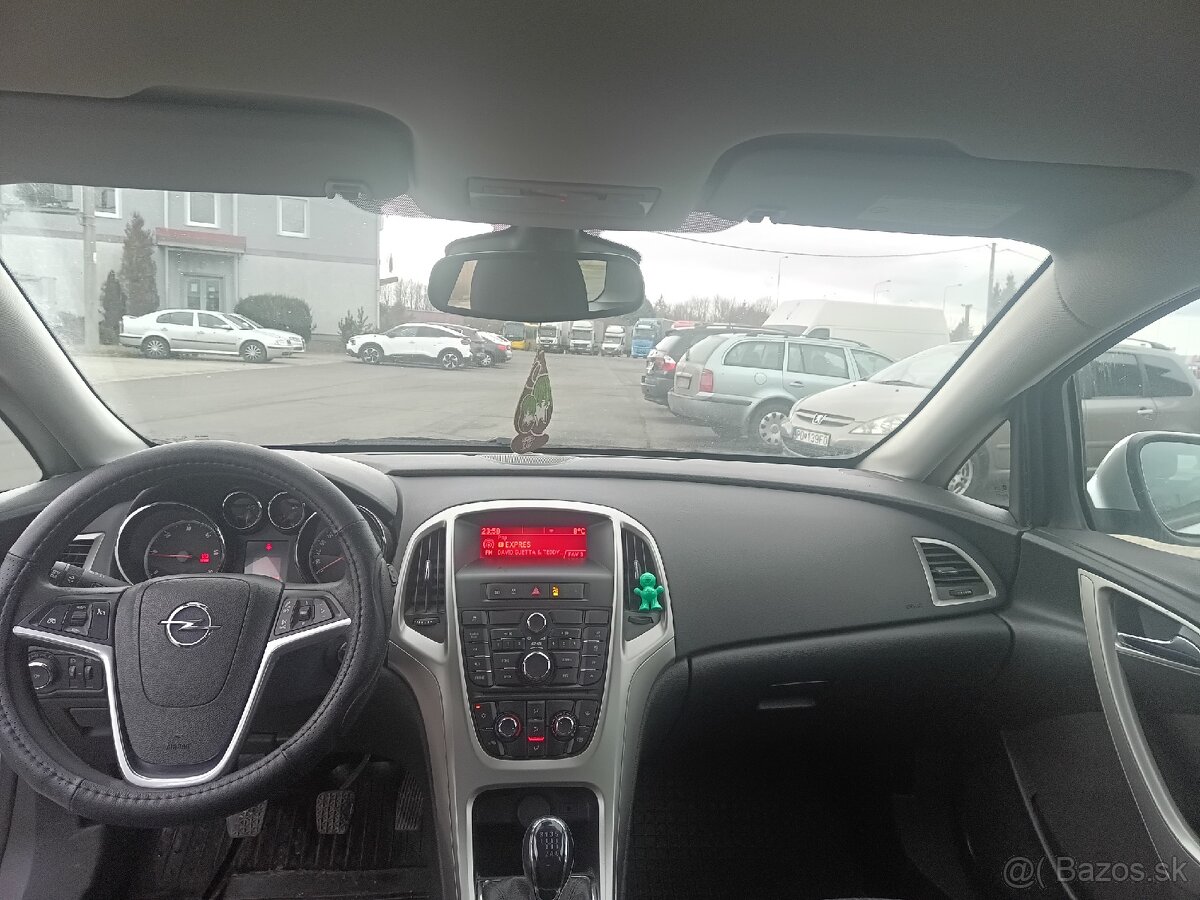 Opel Astra 1.7 CTDi 2012 - 7