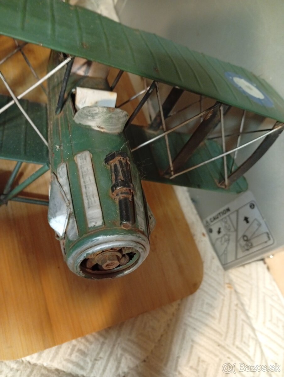 Kovový britský dvojplosnik z1.s.vojny - 7