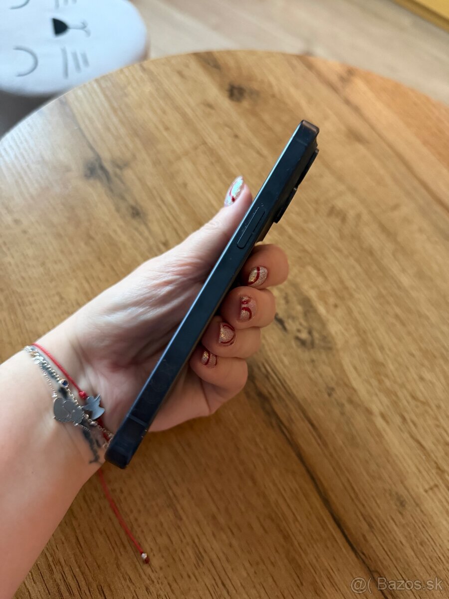 iPhone 15 Pro 128 GB modrý titán - 7