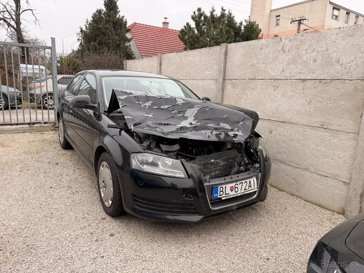 Havarované Audi A3 1,6 2010 75kW - 7