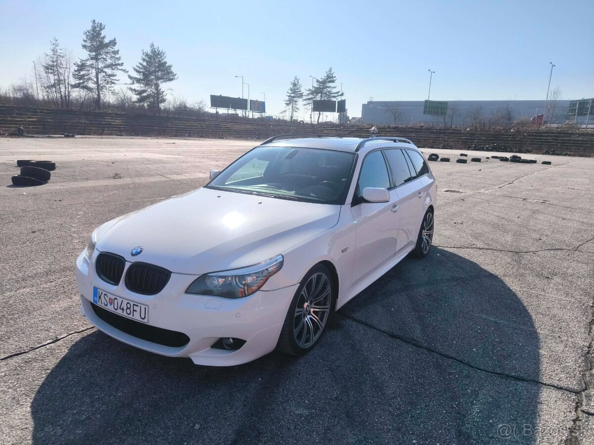 Predám BMW e61 525d touring - 7