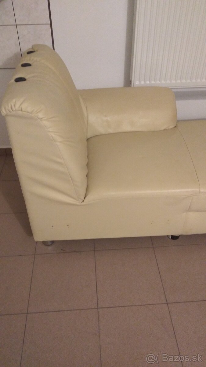 Predám časť z gauča,6 ks stoličiek,rebrík,odpeňovač protipen - 7