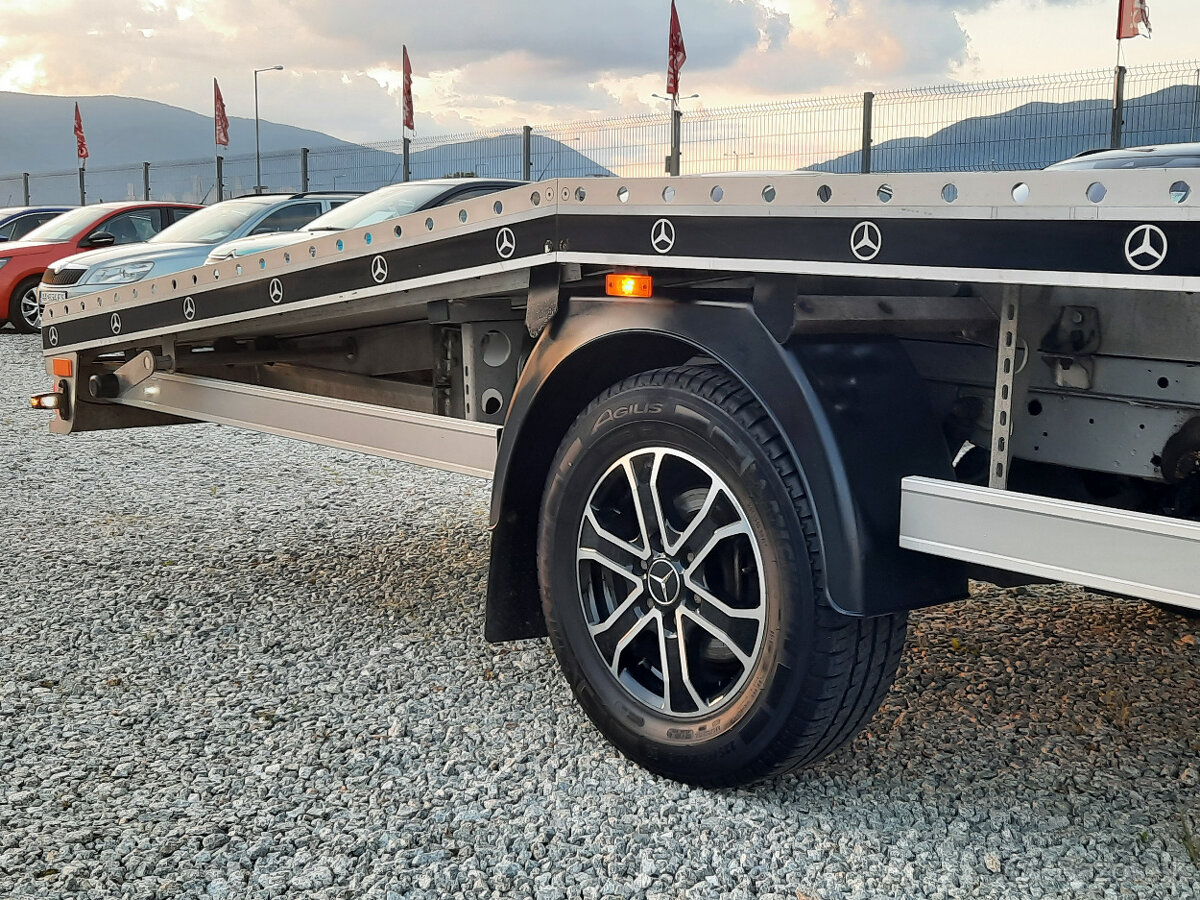 Mercedes Sprinter 319 - 3,0 V6 manual - Odťahovka do 3,5t - 7