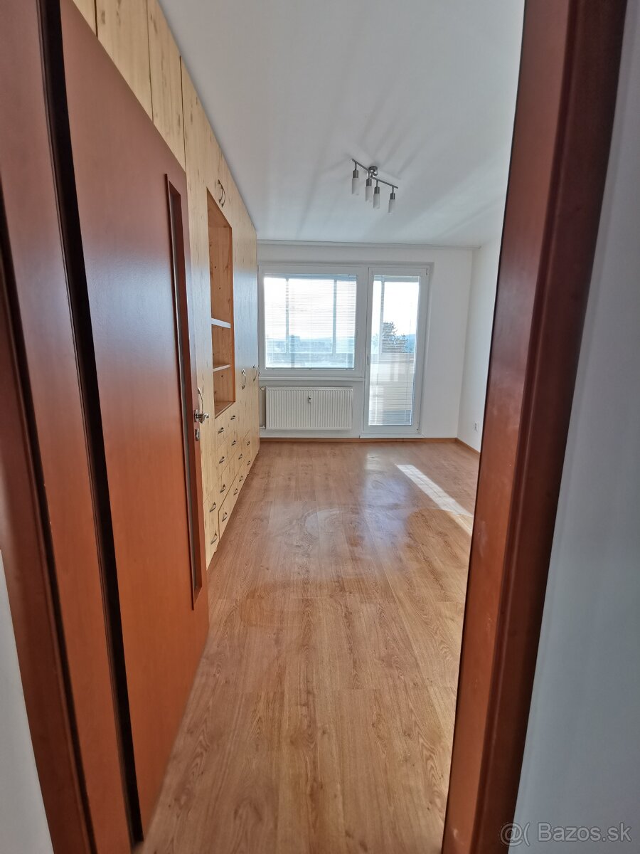 3 izbovy byt prenájom - 7