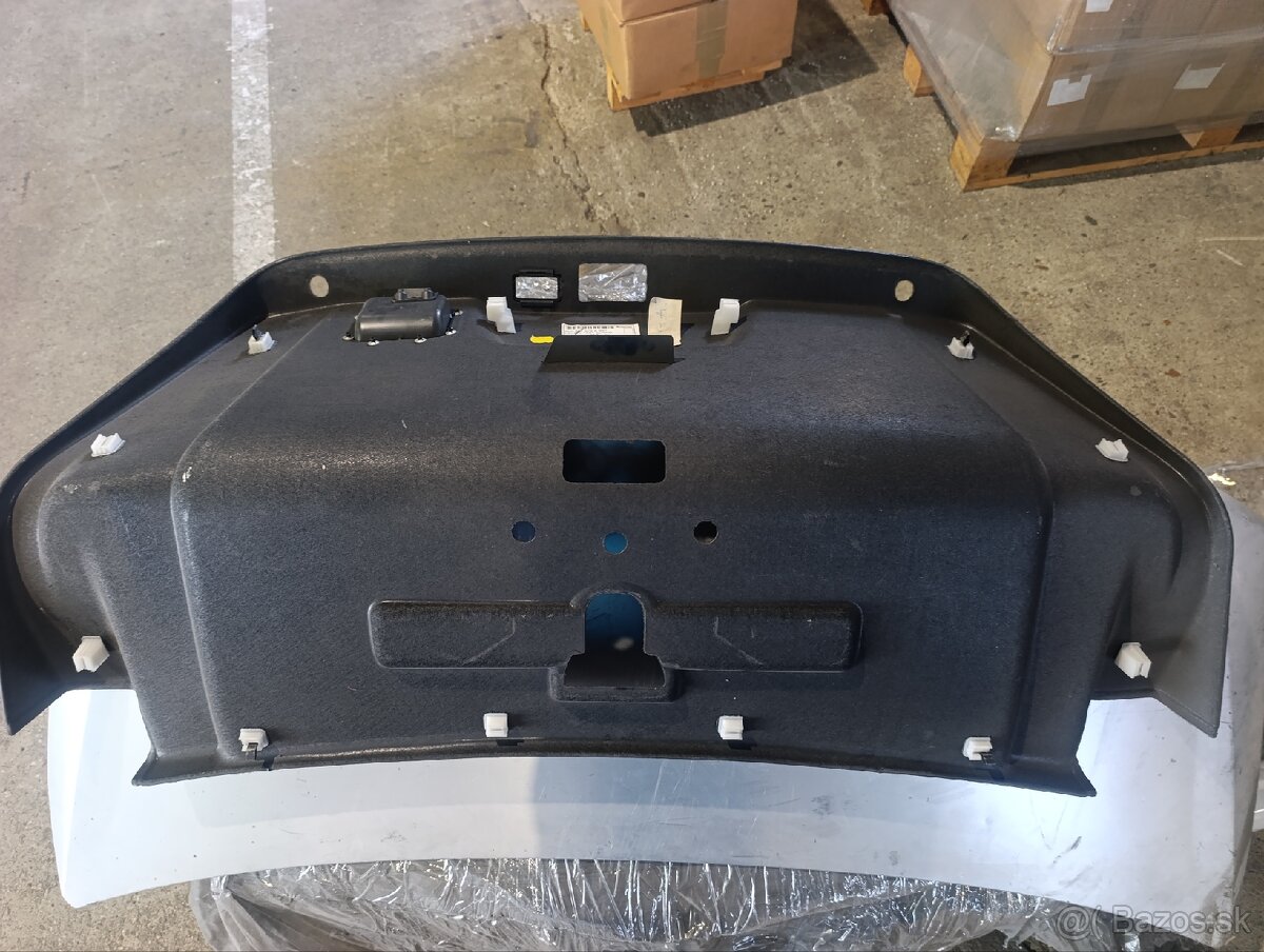 Audi A8 2010-12 rok - 7