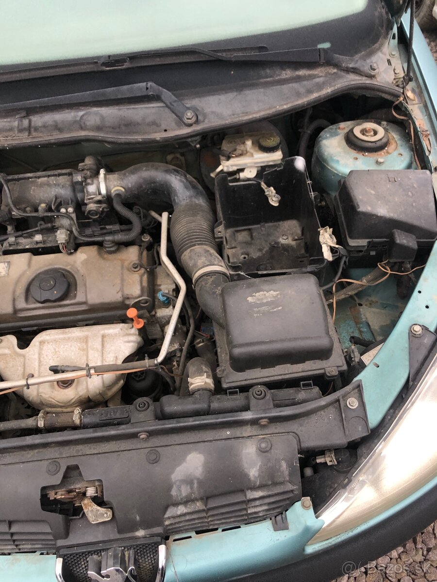 Rozpredám Peugot 206 - 7