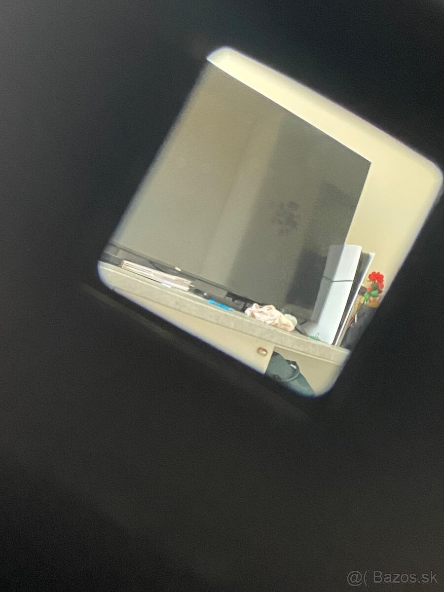 polaroid 600 camera close up - 7