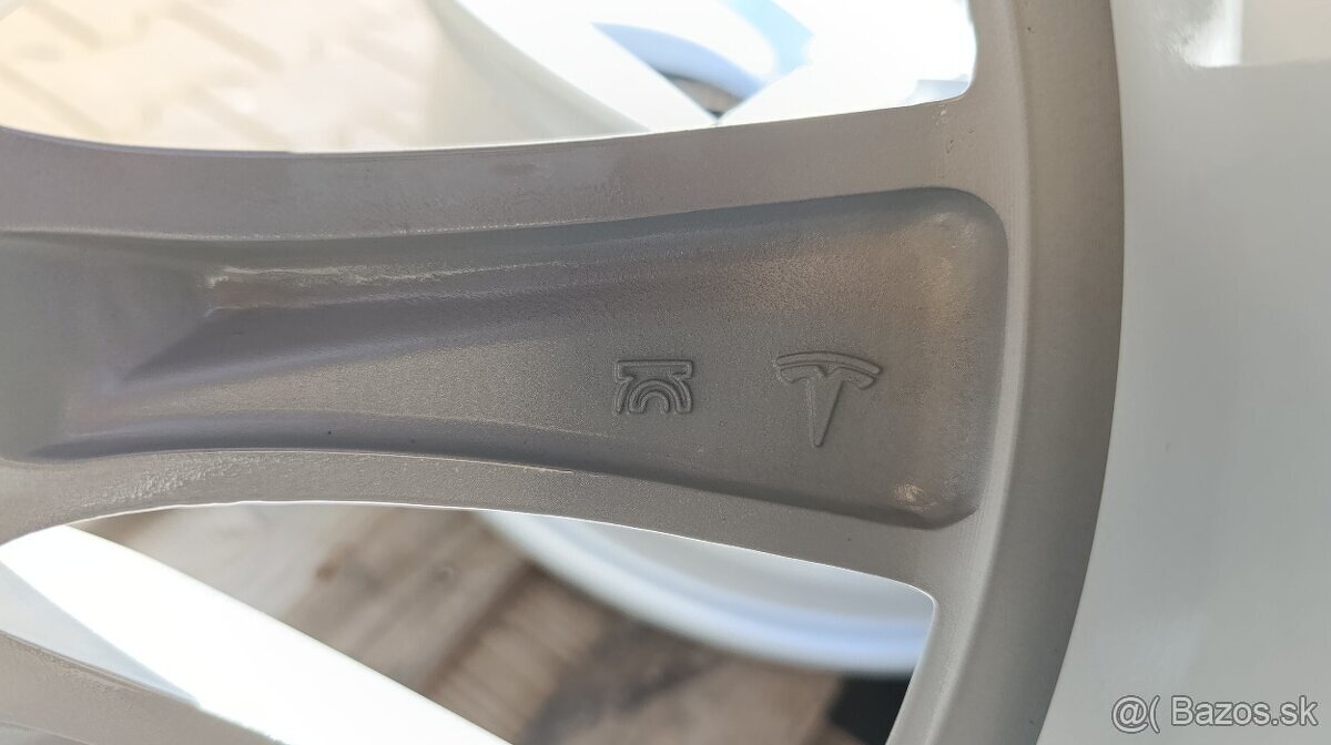 Originálne alu disky Tesla Model S 5x120 R19 - 7