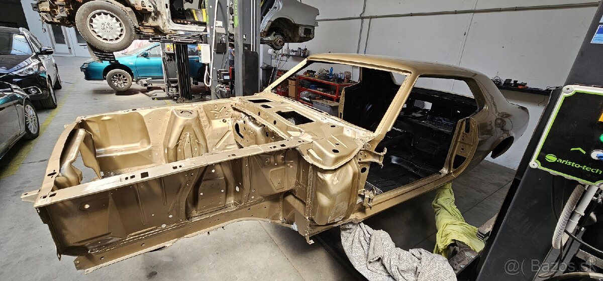 Predám Ford Mustang Grande 1970 – kompletne zrenovovaný - 7