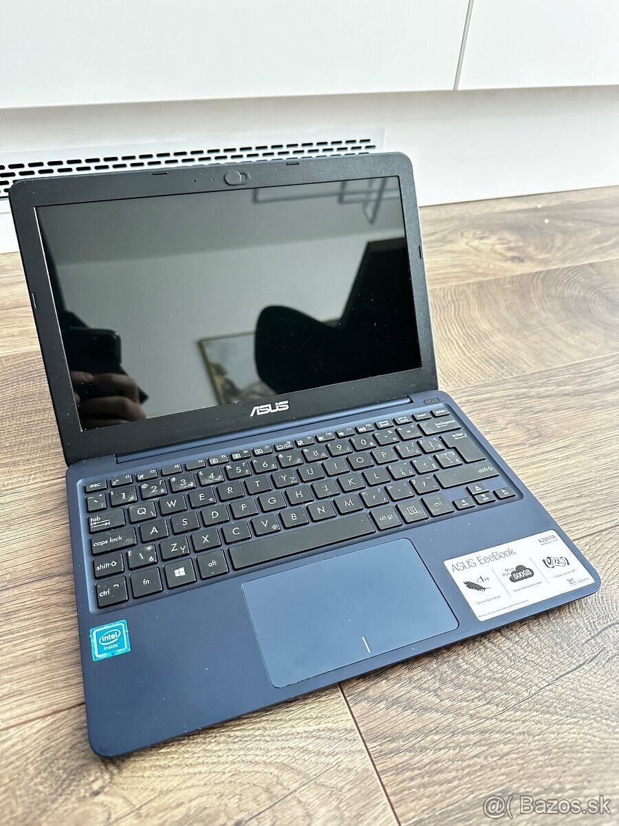 Asus Notebook X205TA - Windows 10 - 7