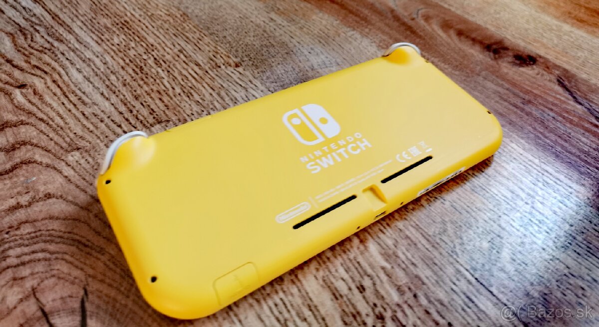 Nintendo Switch Lite - 7