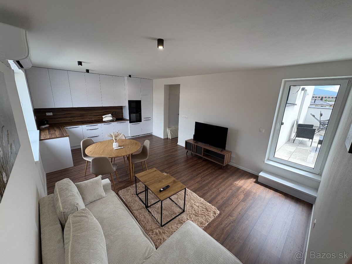 2 izbový byt, Trenčín - 7
