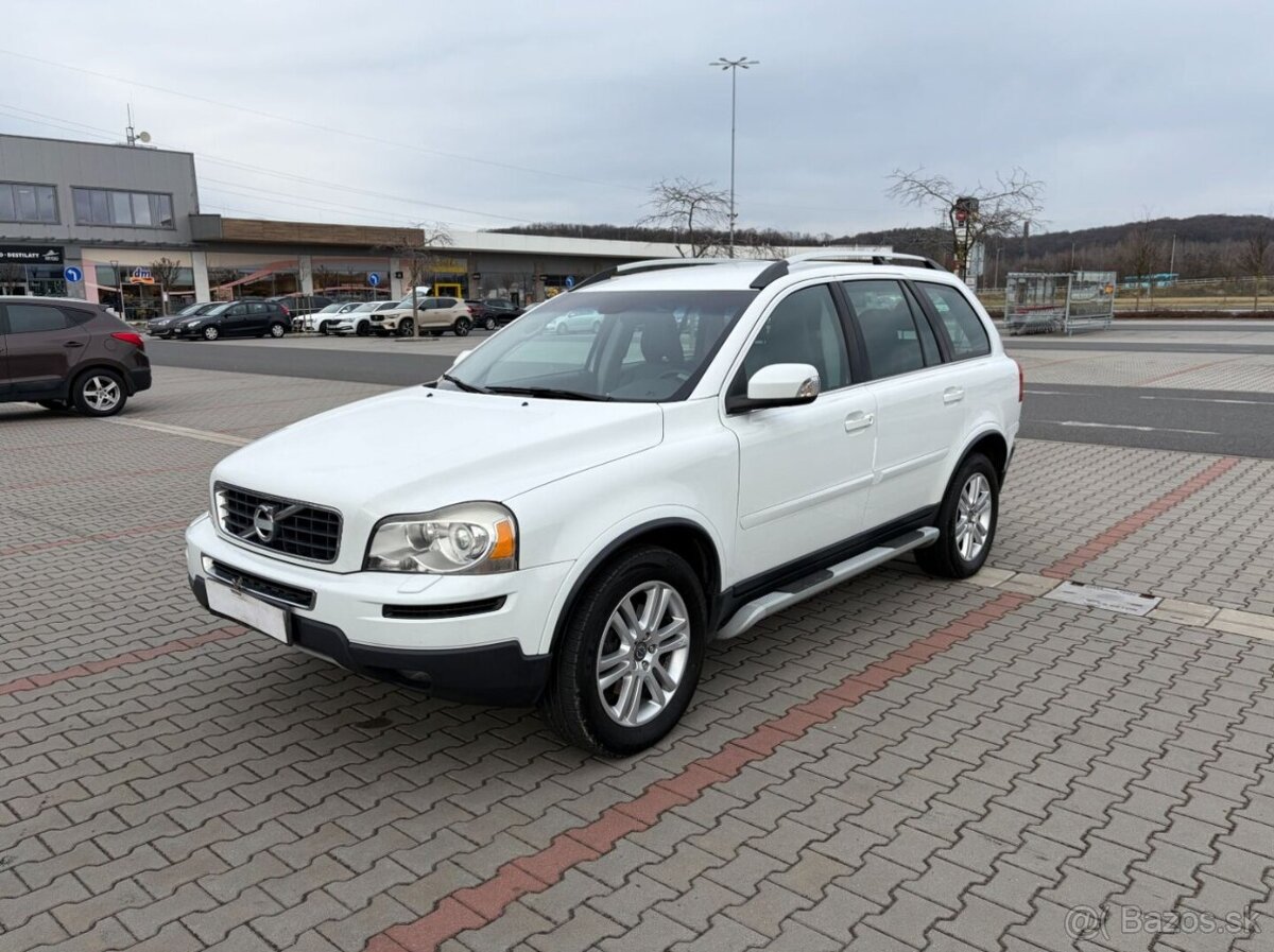 Volvo XC90 D5 AWD ČR 7 MÍST - 7