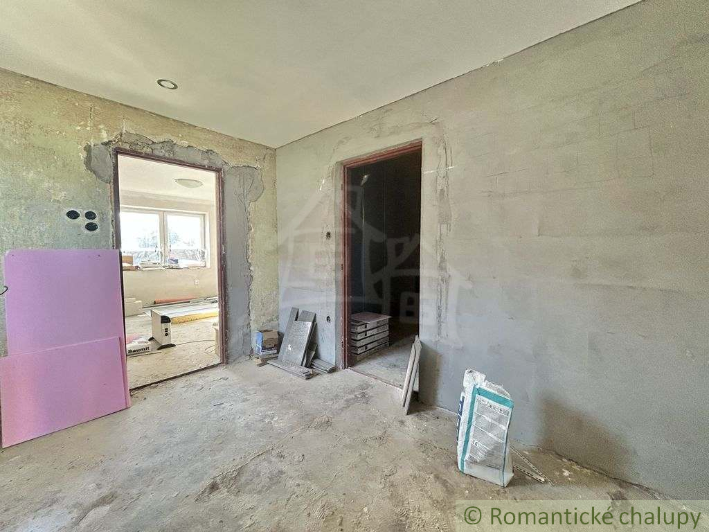 Dom v rekonštrukcii v obci Gemerská Panica - 7