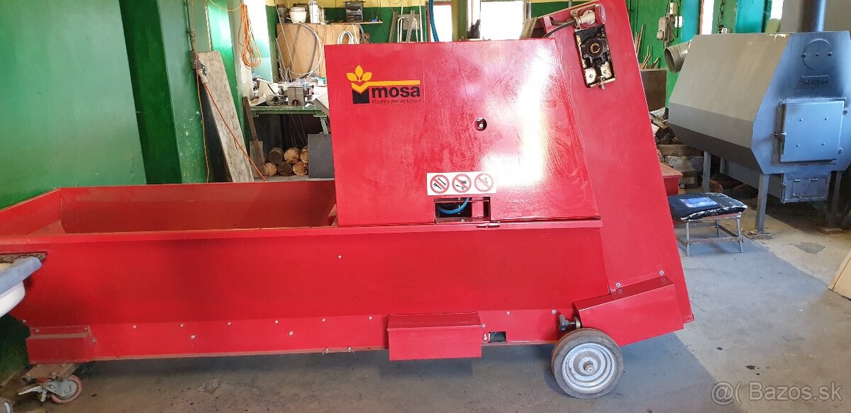 Stroj na sadenie kvetov a zeleniny - 7