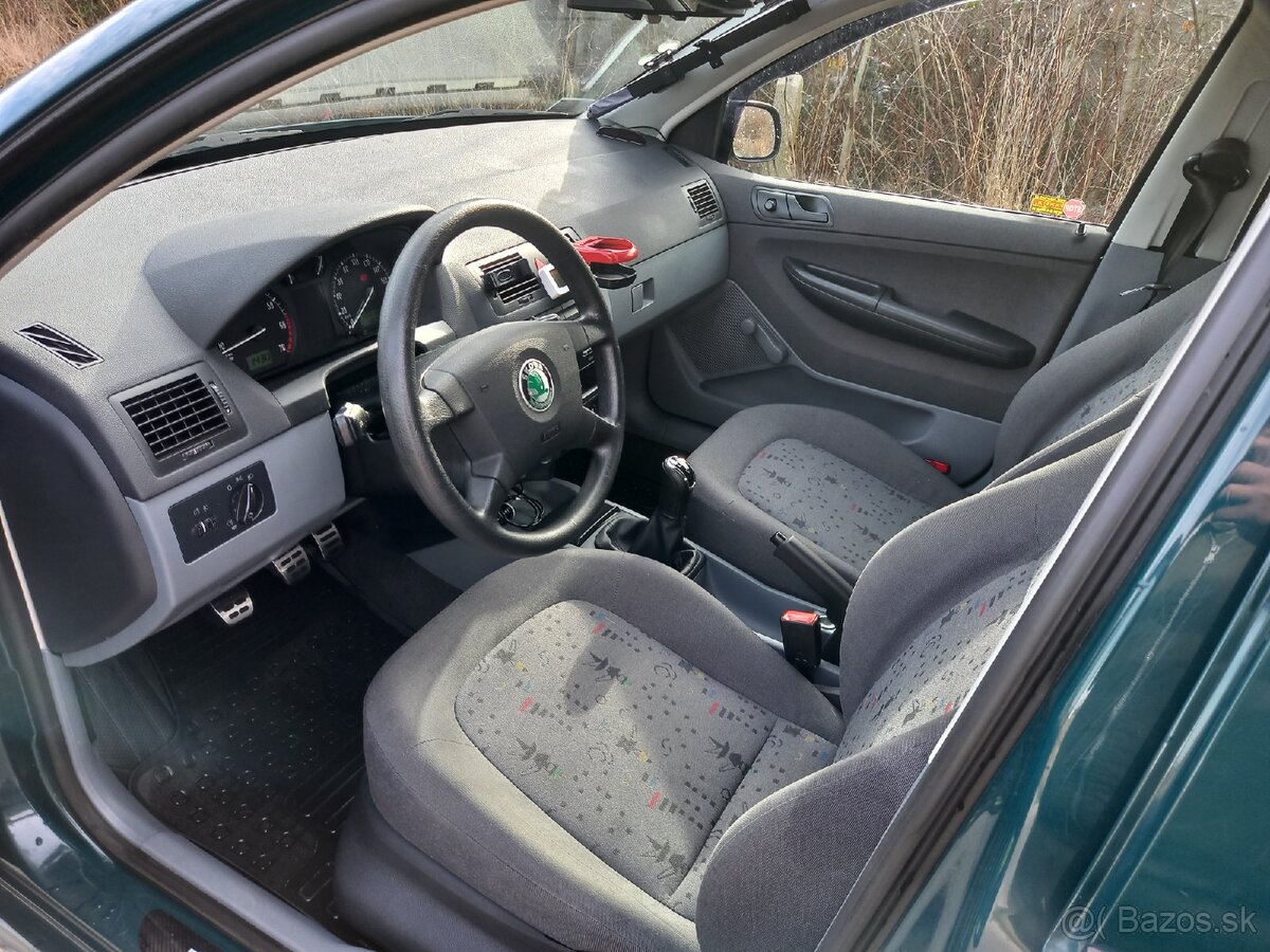 Predám Škoda Fabia 1.4 44kw r.v 2000 - 7