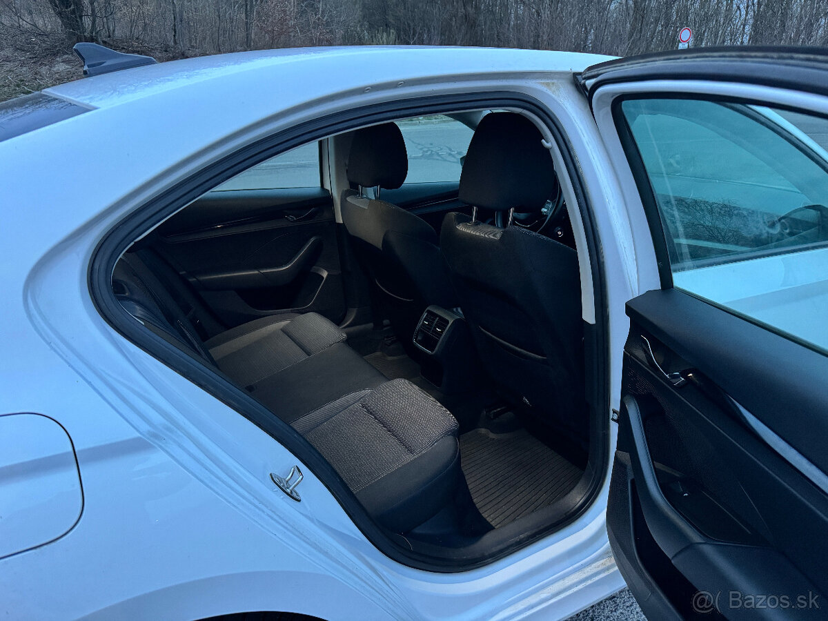 Škoda Octavia 2.0 tdi - 7