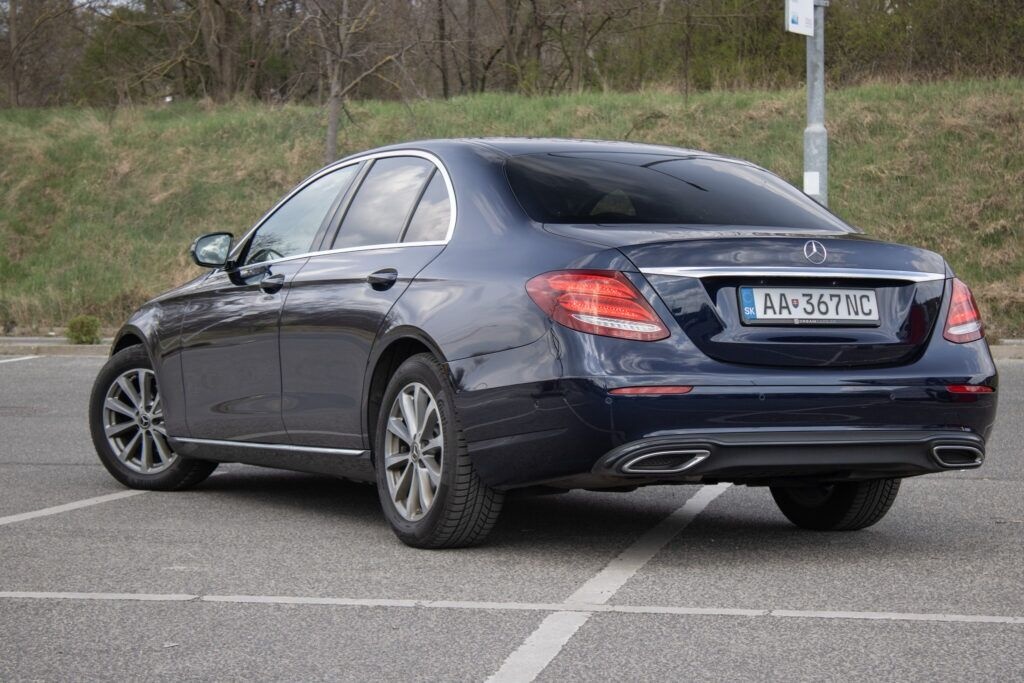 Mercedes-Benz E trieda 200, 9G-Tronic - 7