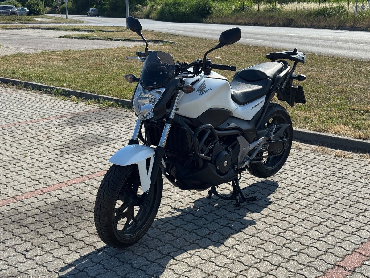Honda NC750S DCT - 7