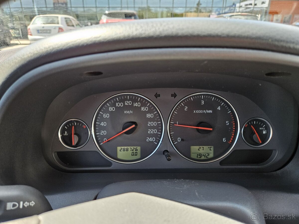 Volvo V40 combi 1.9TD - 7