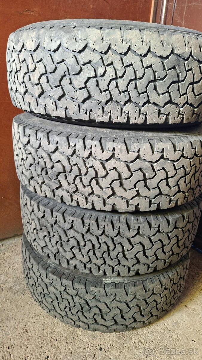 235 60 R16 offroad pneu - 7