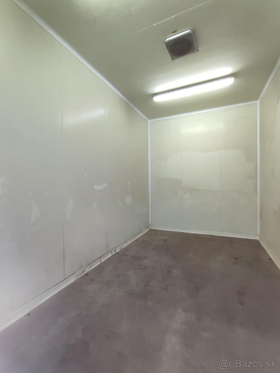 NA prenájom prevádzkové priestory 535m2,LEvice - 7