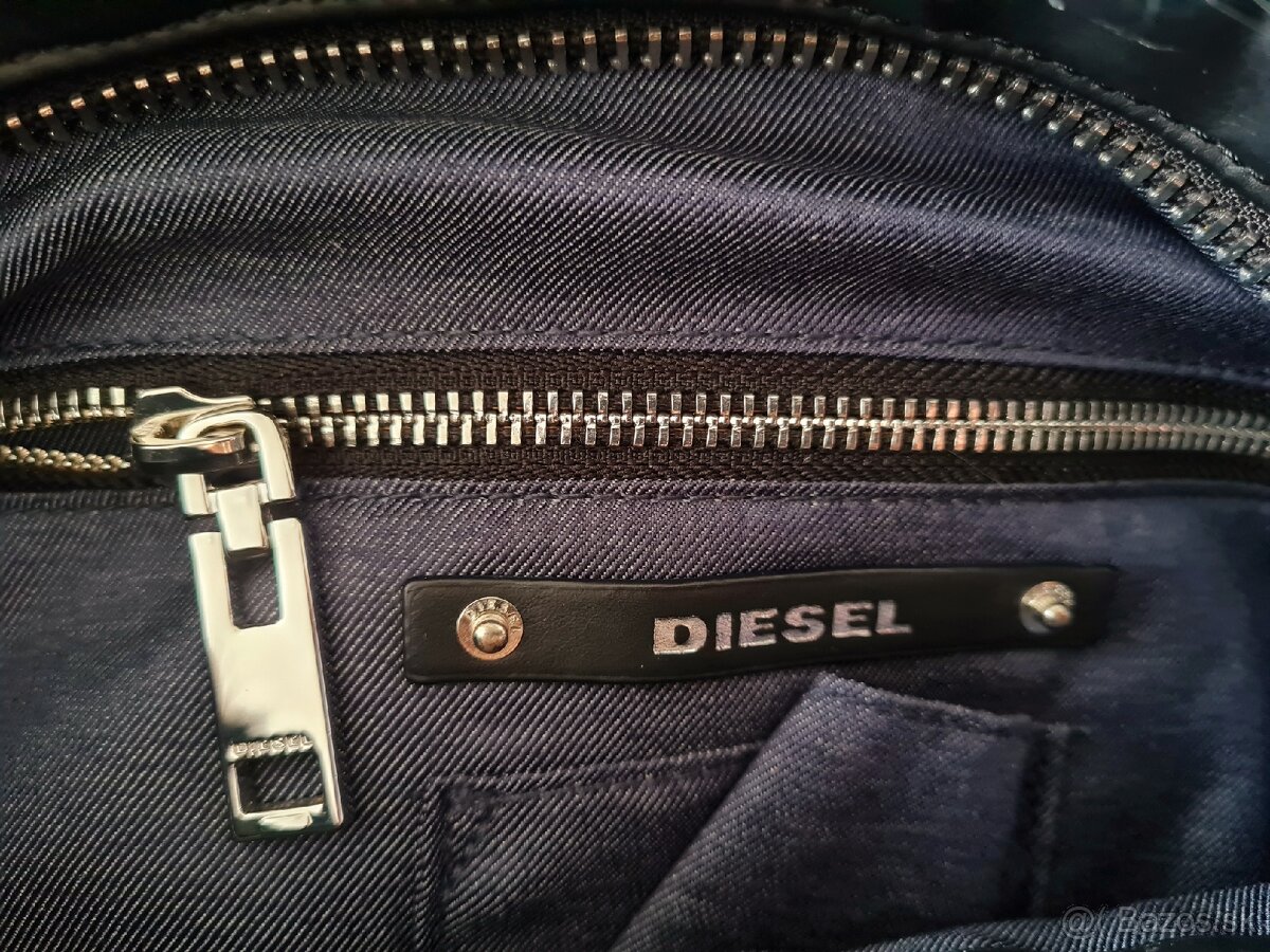 Diesel chlpatá kabelka - 7