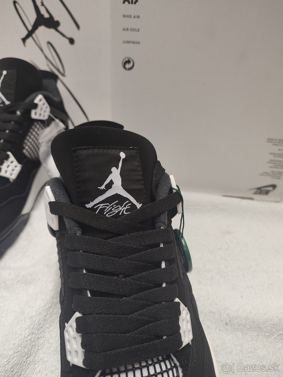 Air Jordan 4 Retro Thunder White - 7