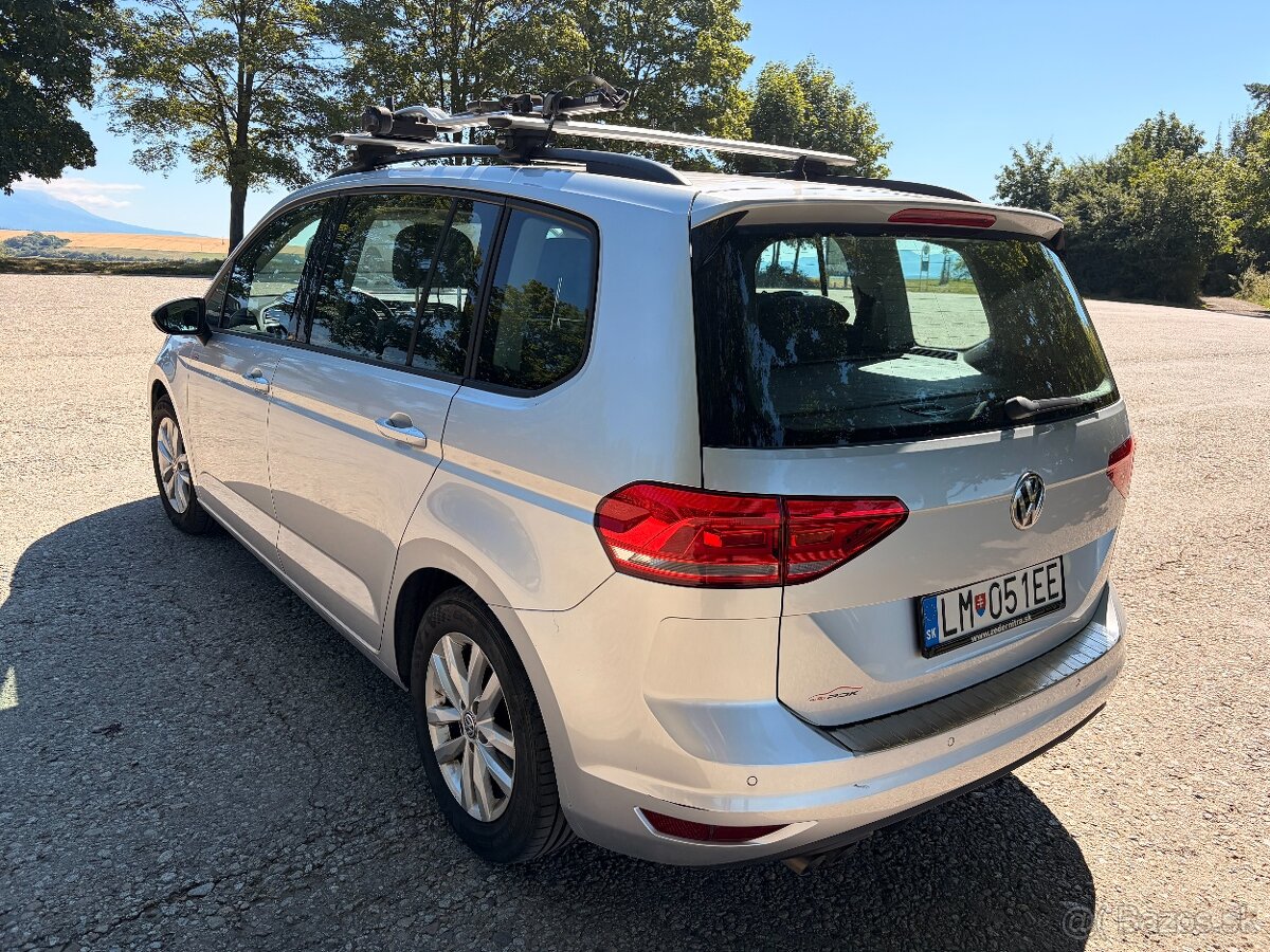 VW Touran 2.0 TDI DSG - 7