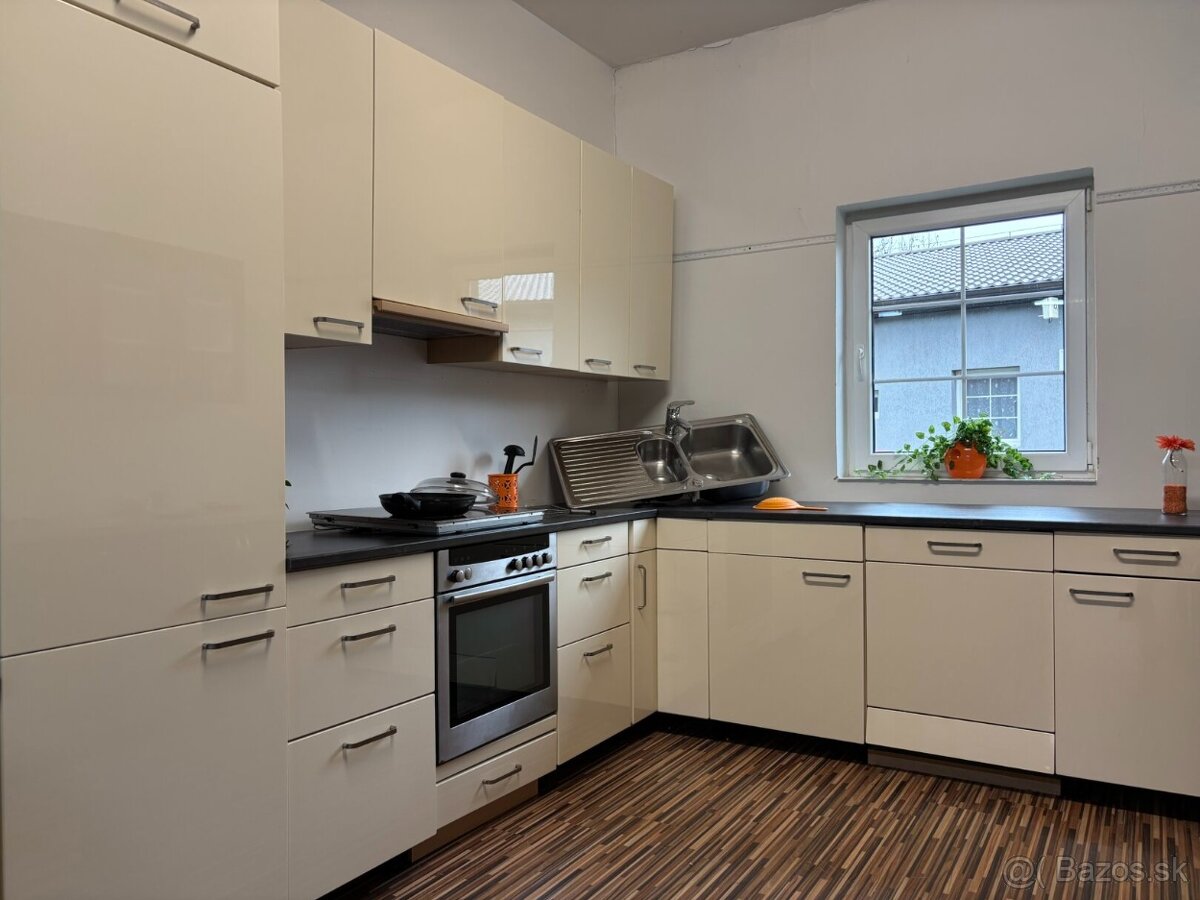 Svetlá moderná kuchyňa AGNES - 7