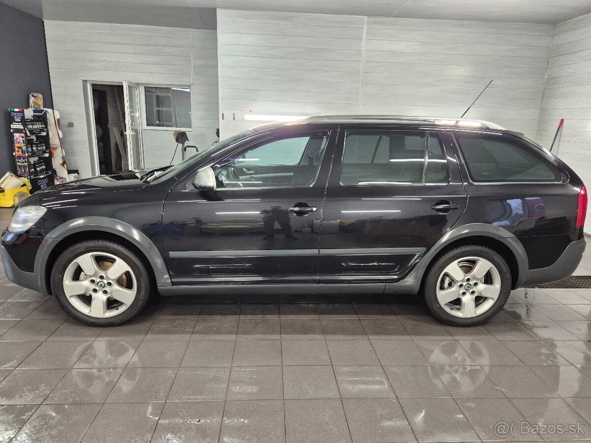 Škoda Octavia Scout - 7