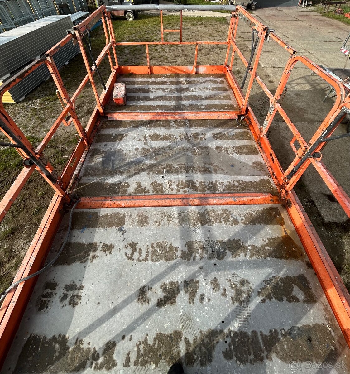 nožnicová plošina JLG 4394RT - 7