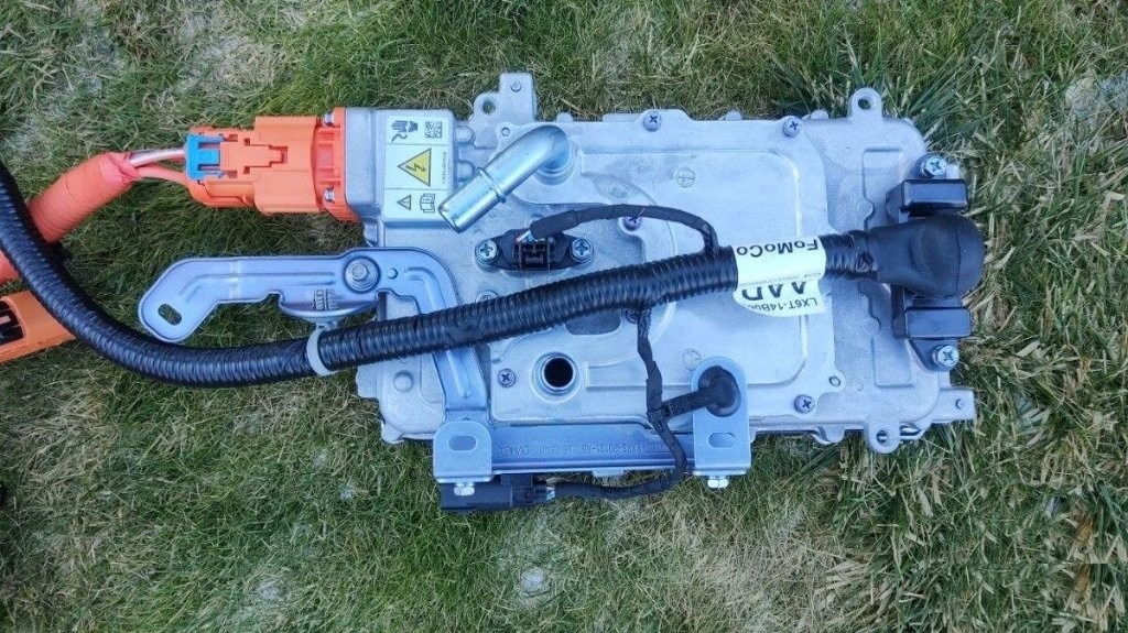 Ford Kuga III 3 MK3 DFK Hybrid - menic invertor trafo kabel - 7