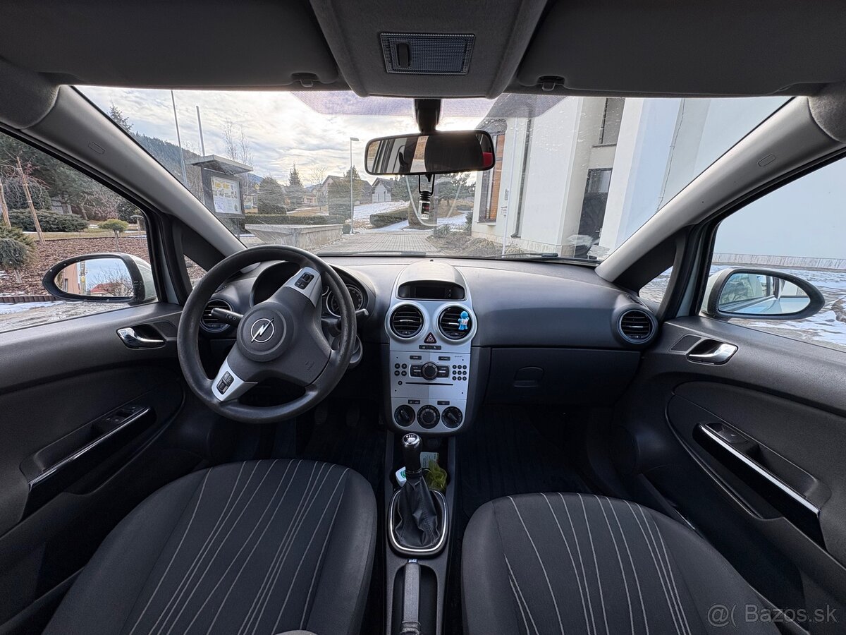 Opel Corsa 1.2 Benzín - 7