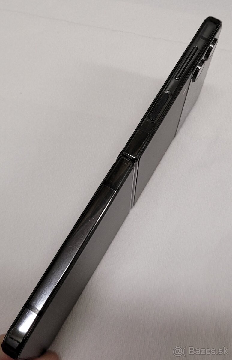 Samsung Galaxy Z Flip 4 - Čierny - 7