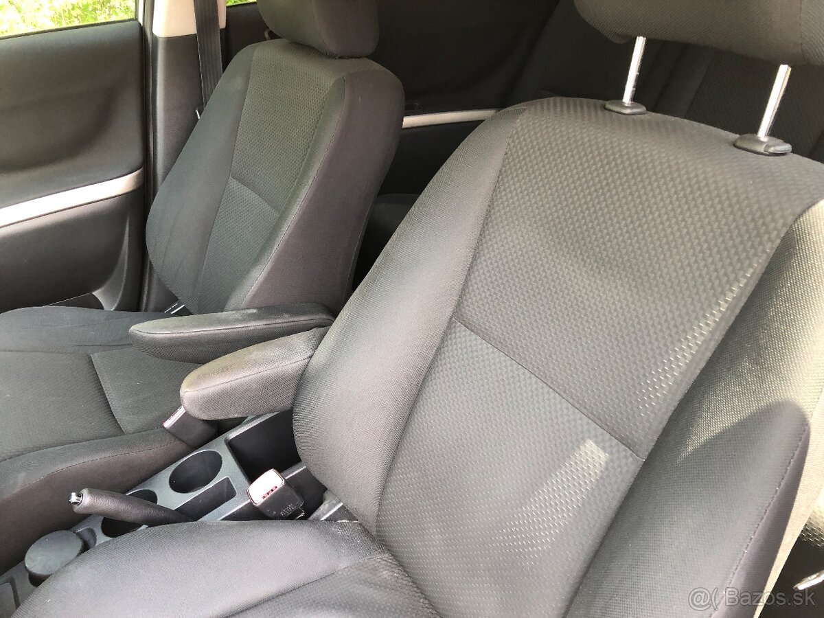 Toyota corolla verso - 7