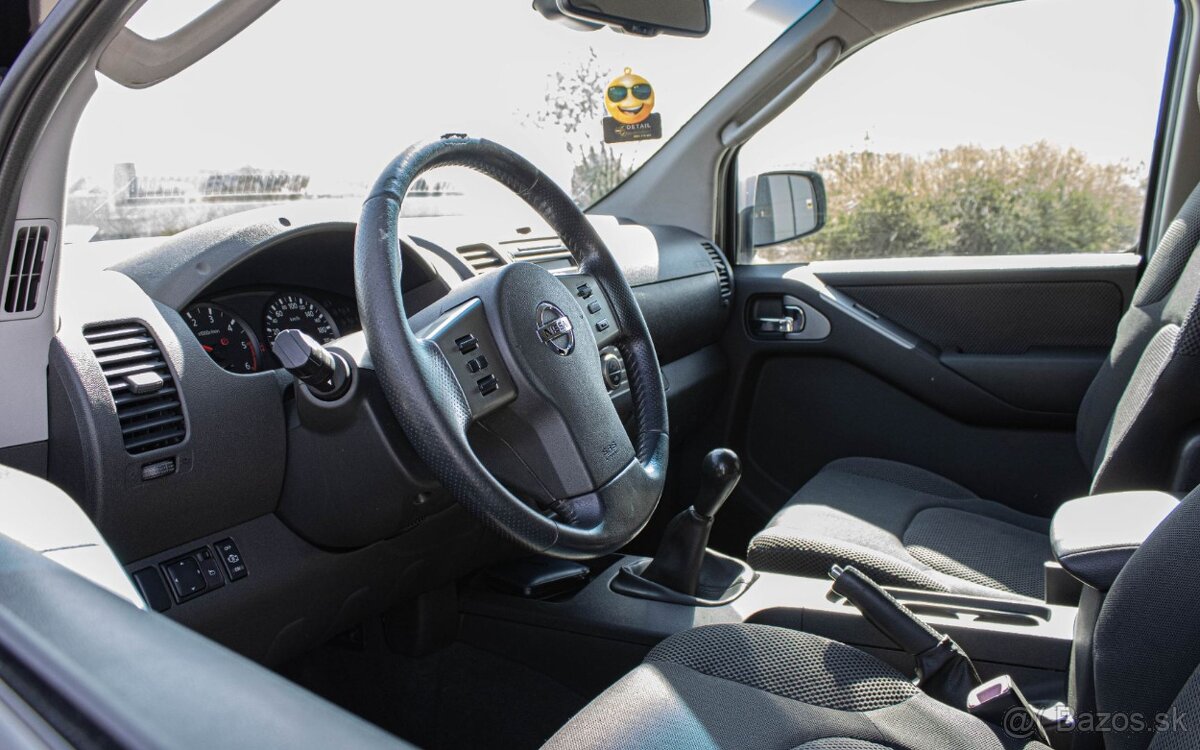 Nissan Navara 2.5D 4X4 2007 - 7