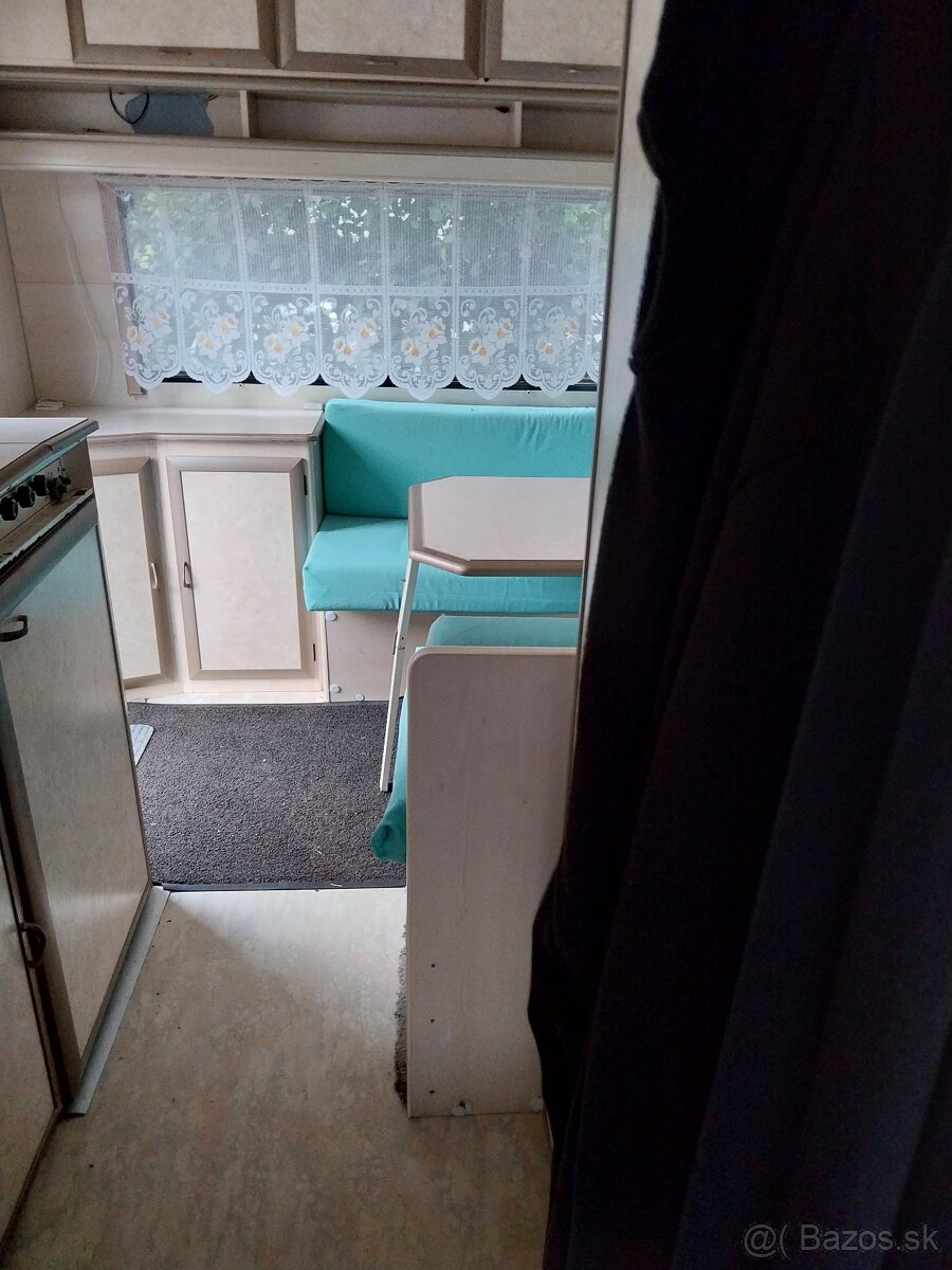 Predám karavan pre 4 osoby ( rýchlosť 100 KM/h )vTP - 7