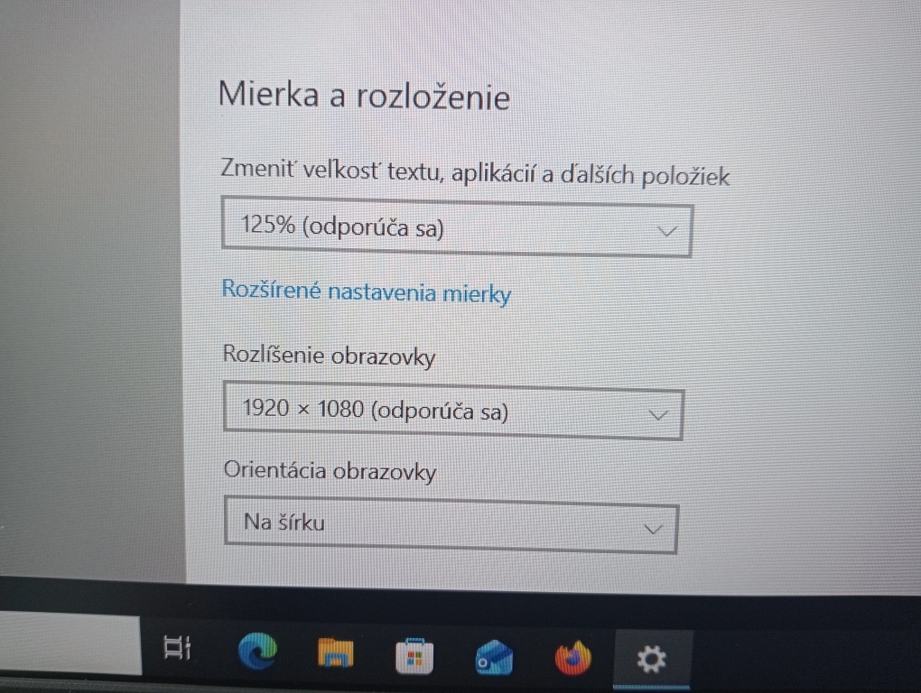 predám Lenovo thinkpad T560 , Intel i7 , 8gb ram , Win 10 - 7