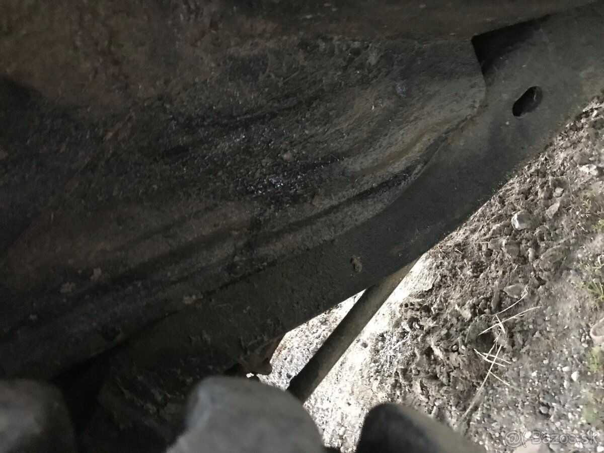 Mitsubishi Pajero 4x4 - 7