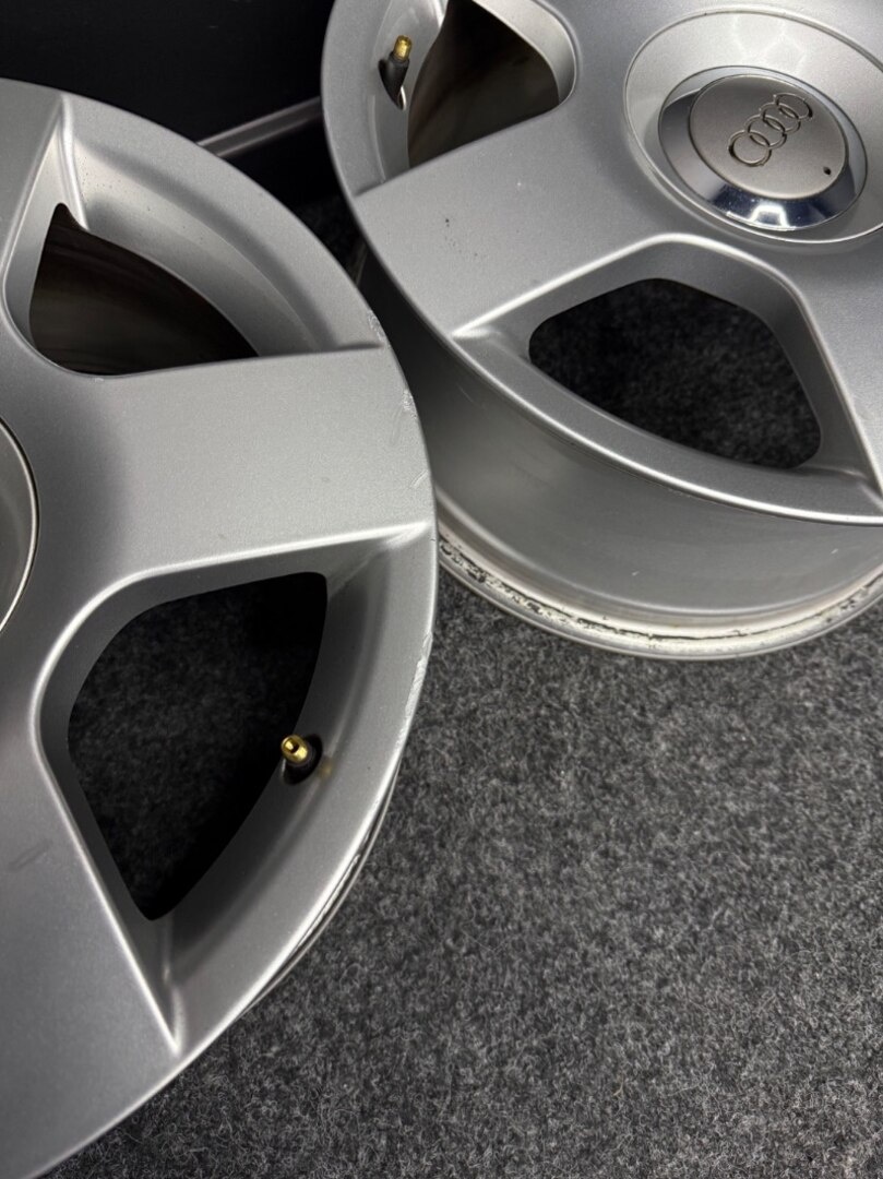 Alu Audi 5x112 16” 7j 8E0601025C - 7